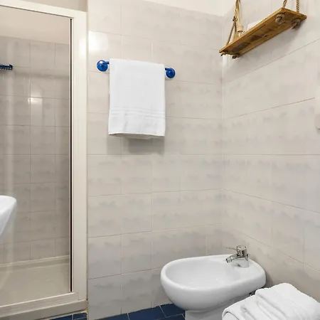 Bike & Wind Hotel Villa Maria - Happy Rentals Torbole Sul Garda Exterior photo